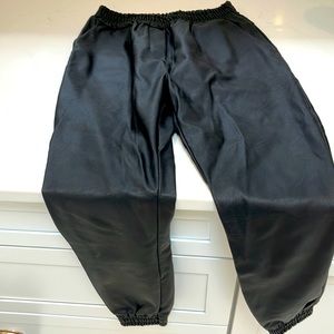 Pleather jogger never worn. HAS POCKETS!